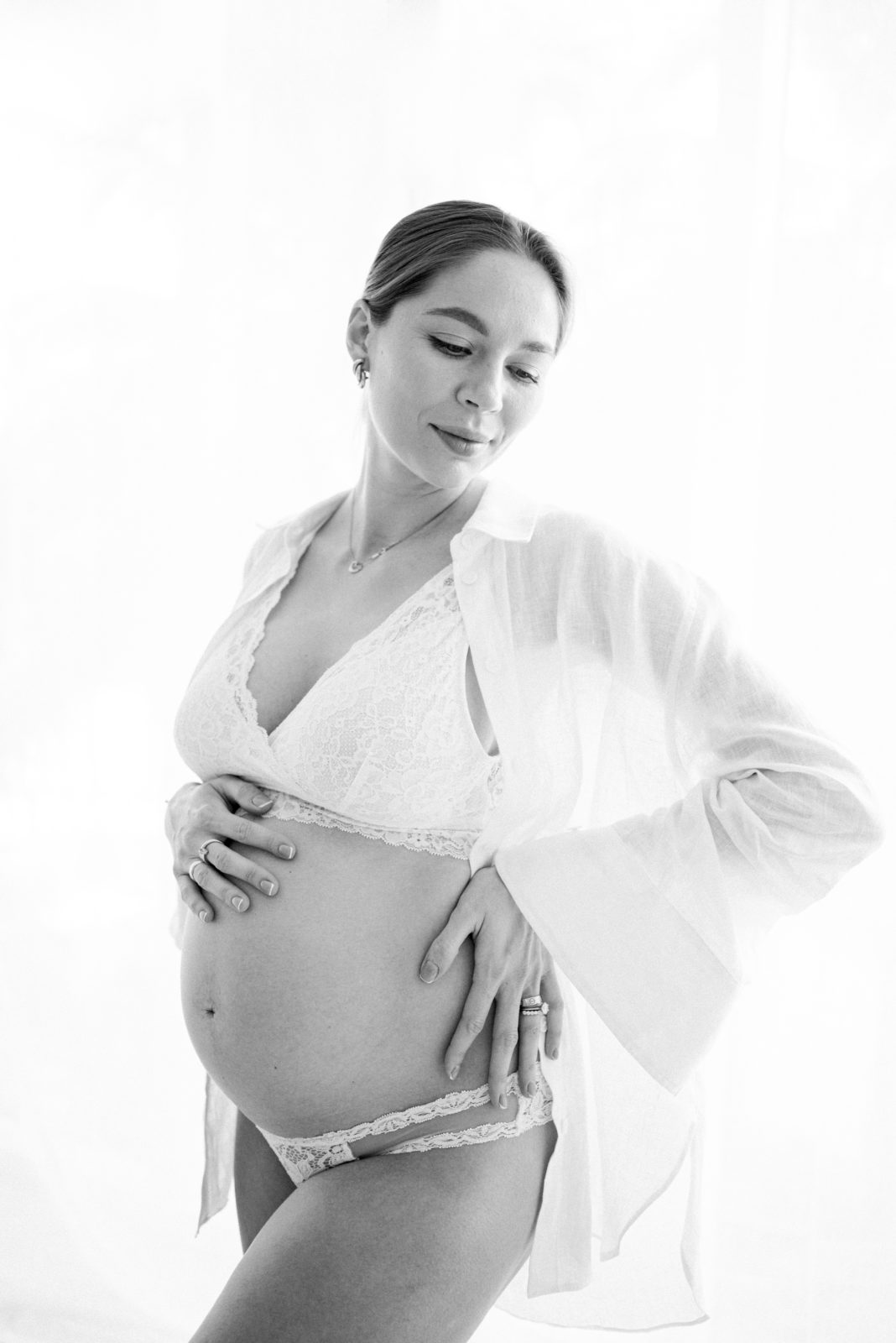 Intimate Maternity Photos in Bal Harbour