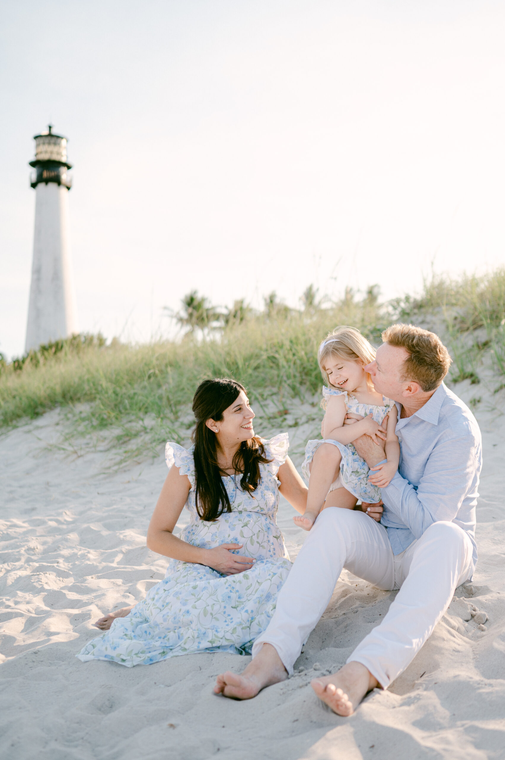 Family photos at the lighthouse beach in Key Biscayne