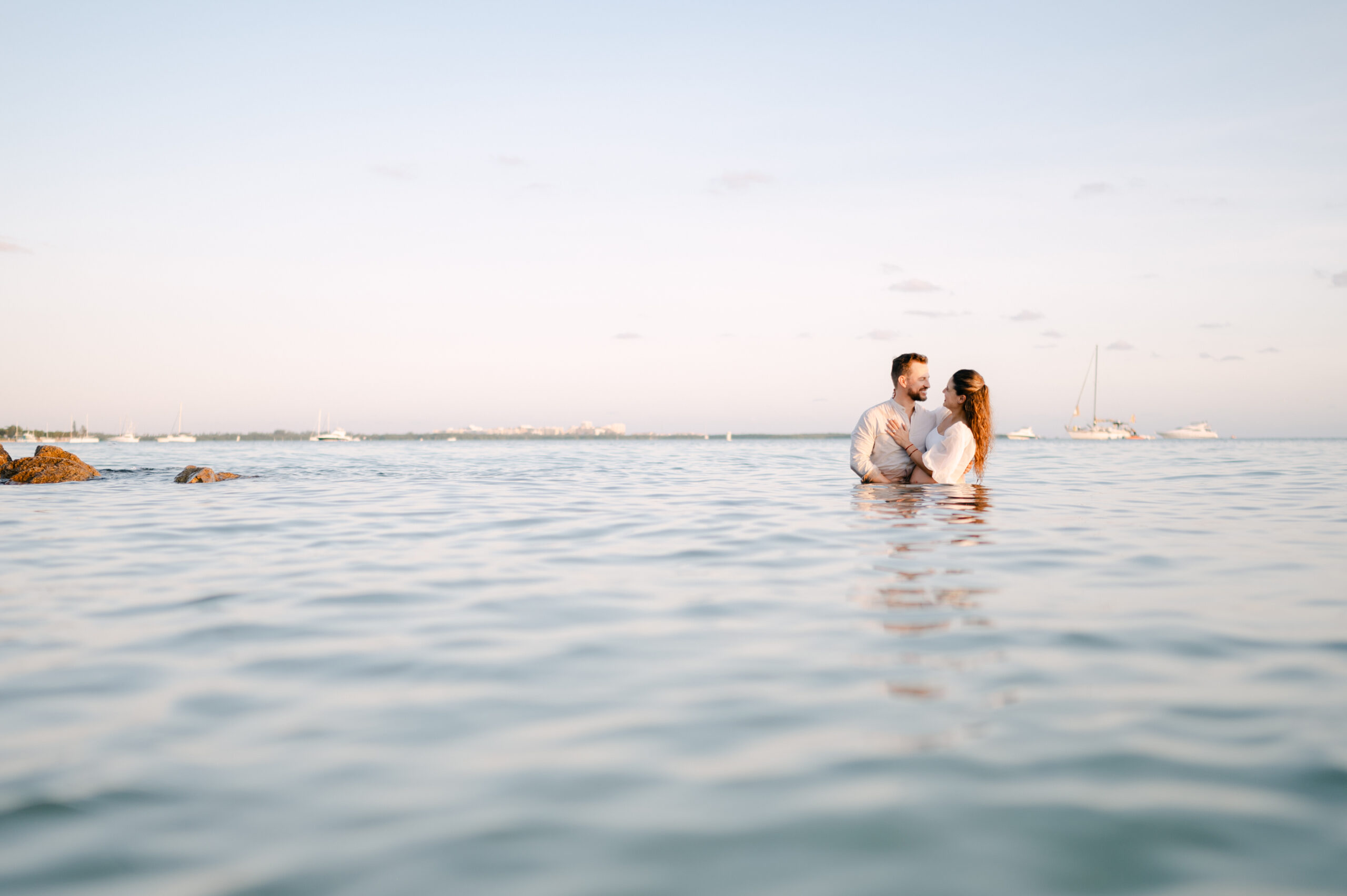 Maternity photoshoot in the water