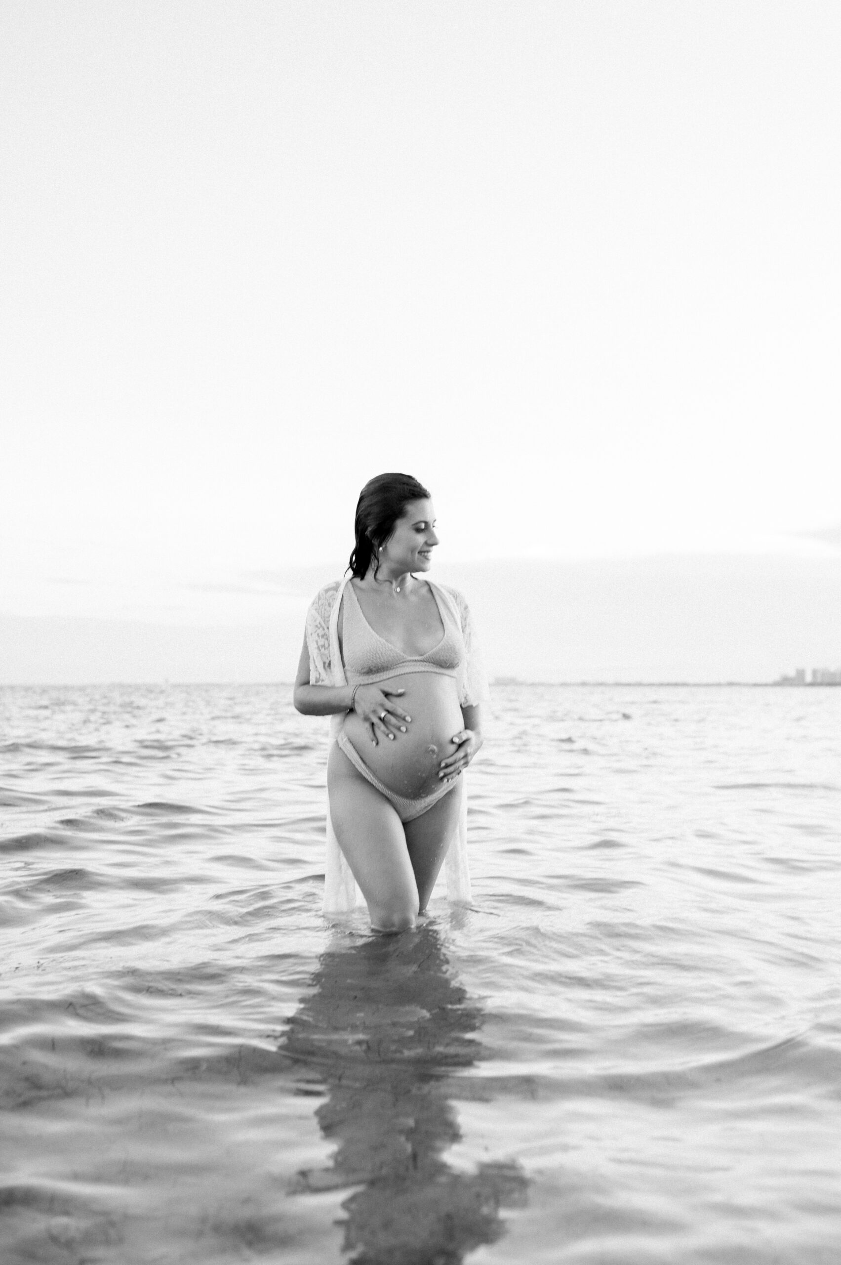 Miami's Best Maternity Photos: capturing pregnancy in the water