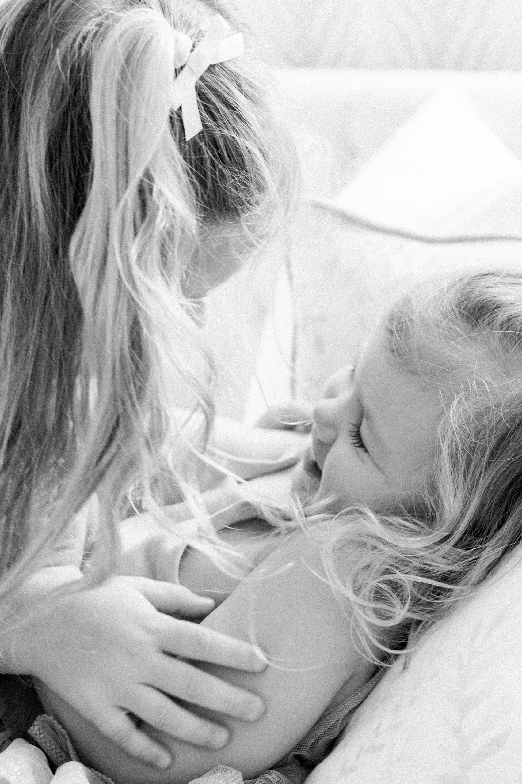 Sister tickling each other Miami family photographer